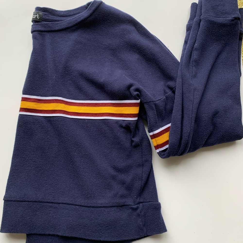blue long sleeve  shirt